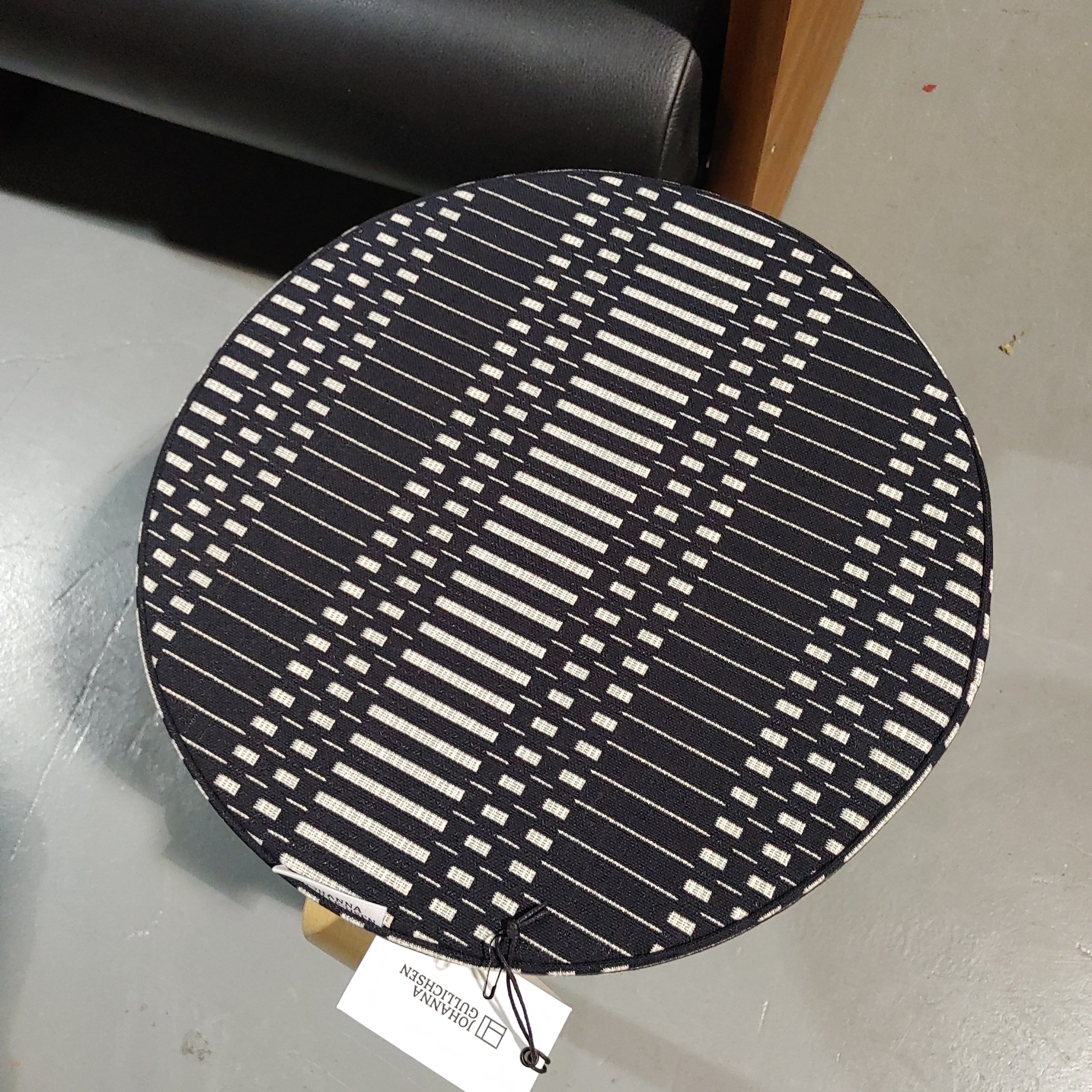 Discushion Seat cushion (Aalto stool) Helios Black