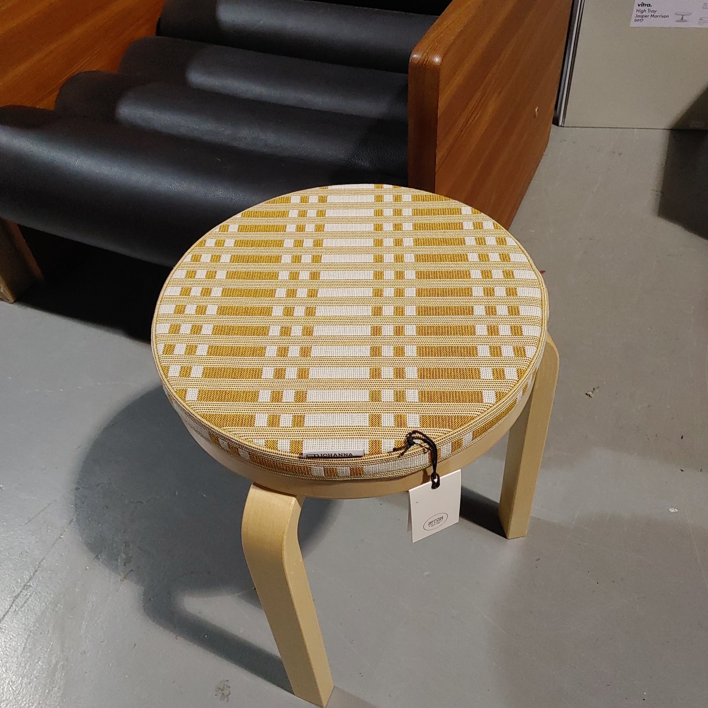Discushion Seat cushion (Aalto stool) Tithonus Ochre