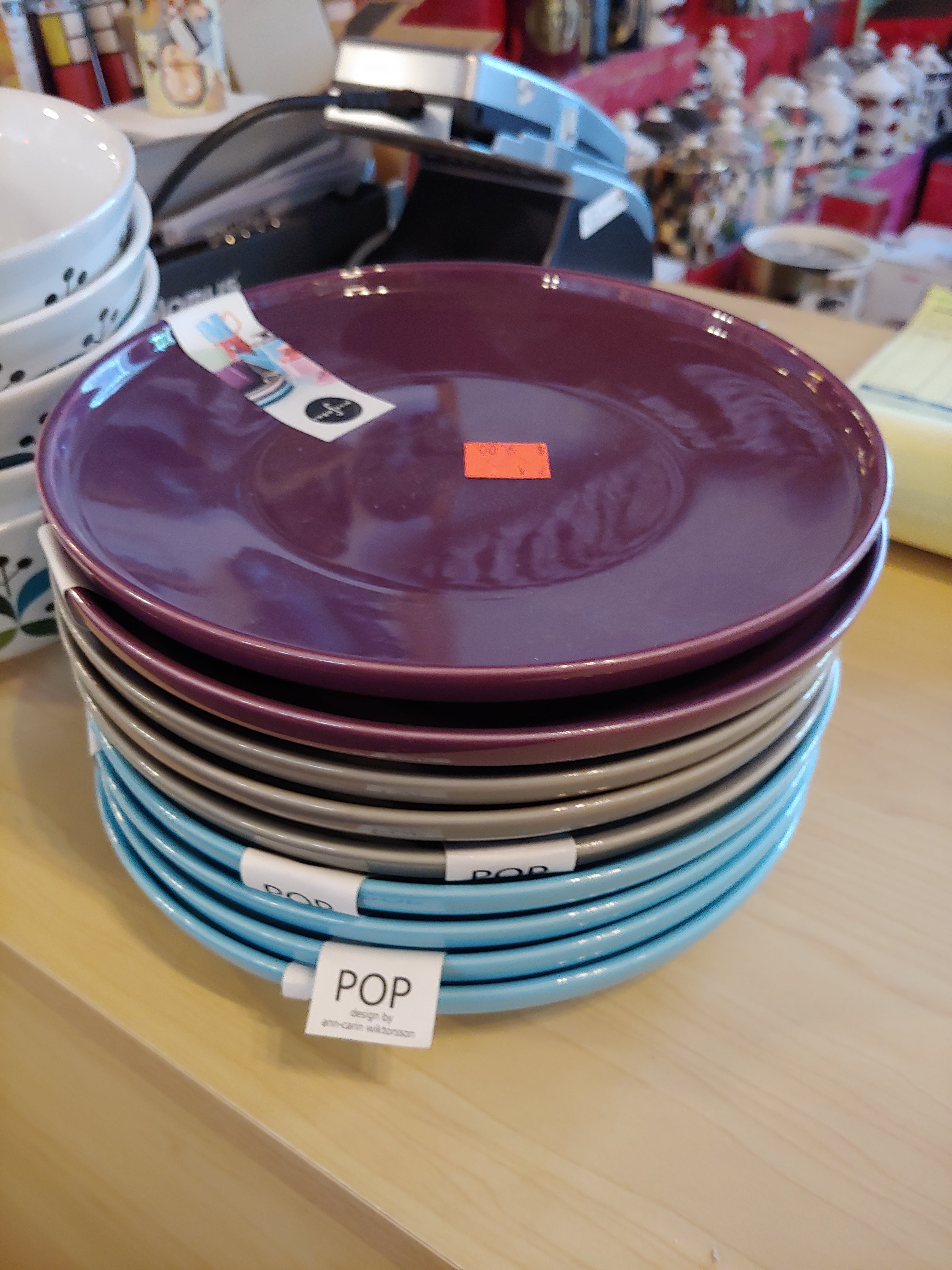Sagaform POP plates
