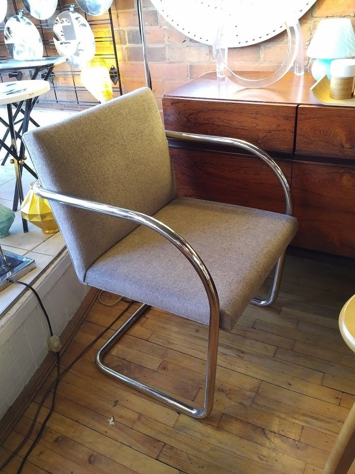 Vintage Knoll Brno chair new upholstery