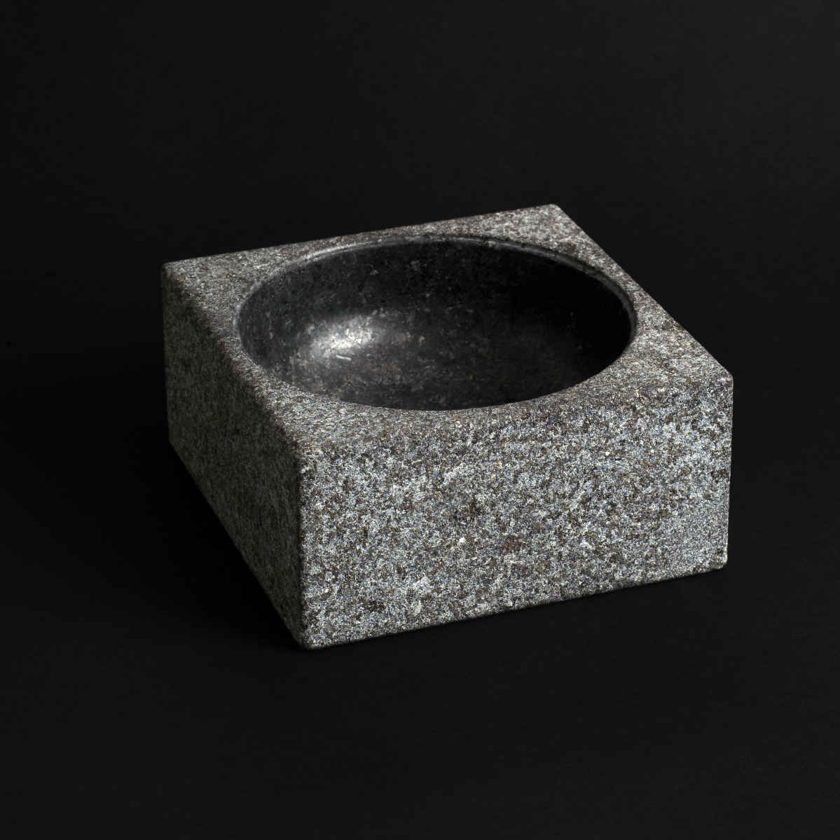 Poul Kjaerholm granite bowl