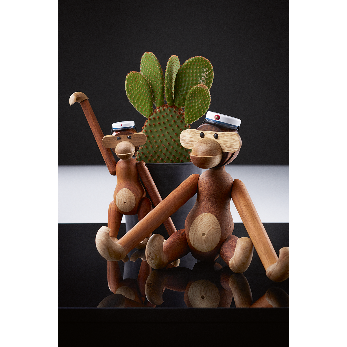 Kay Bojesen wooden Figure Hat Medium monkey Cap 5.5cm ( red or blue )