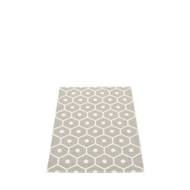 70x100cm / 2.25x3.25ft HONEY RUG- WARM GREY/VANILLA