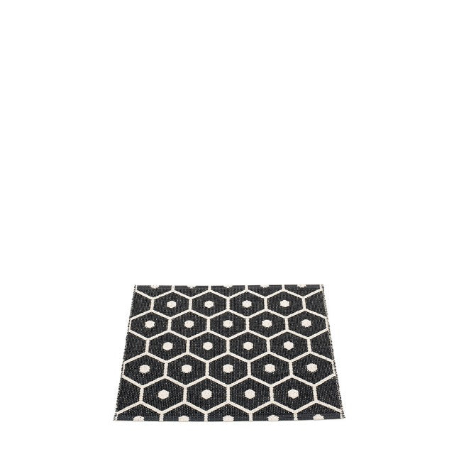 70x60cm / 2.25x2ft HONEY RUG- BLACK/VANILLA