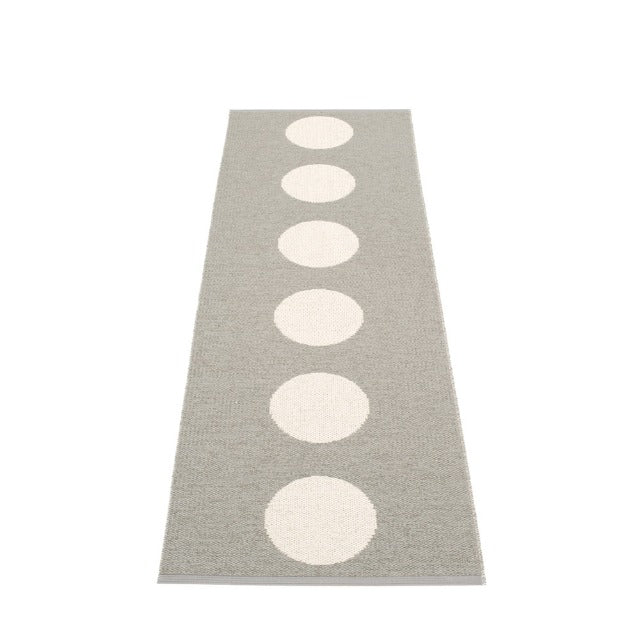 70x225cm / 2.25x7.5ft VERA RUG - WARM GREY/VANILLA