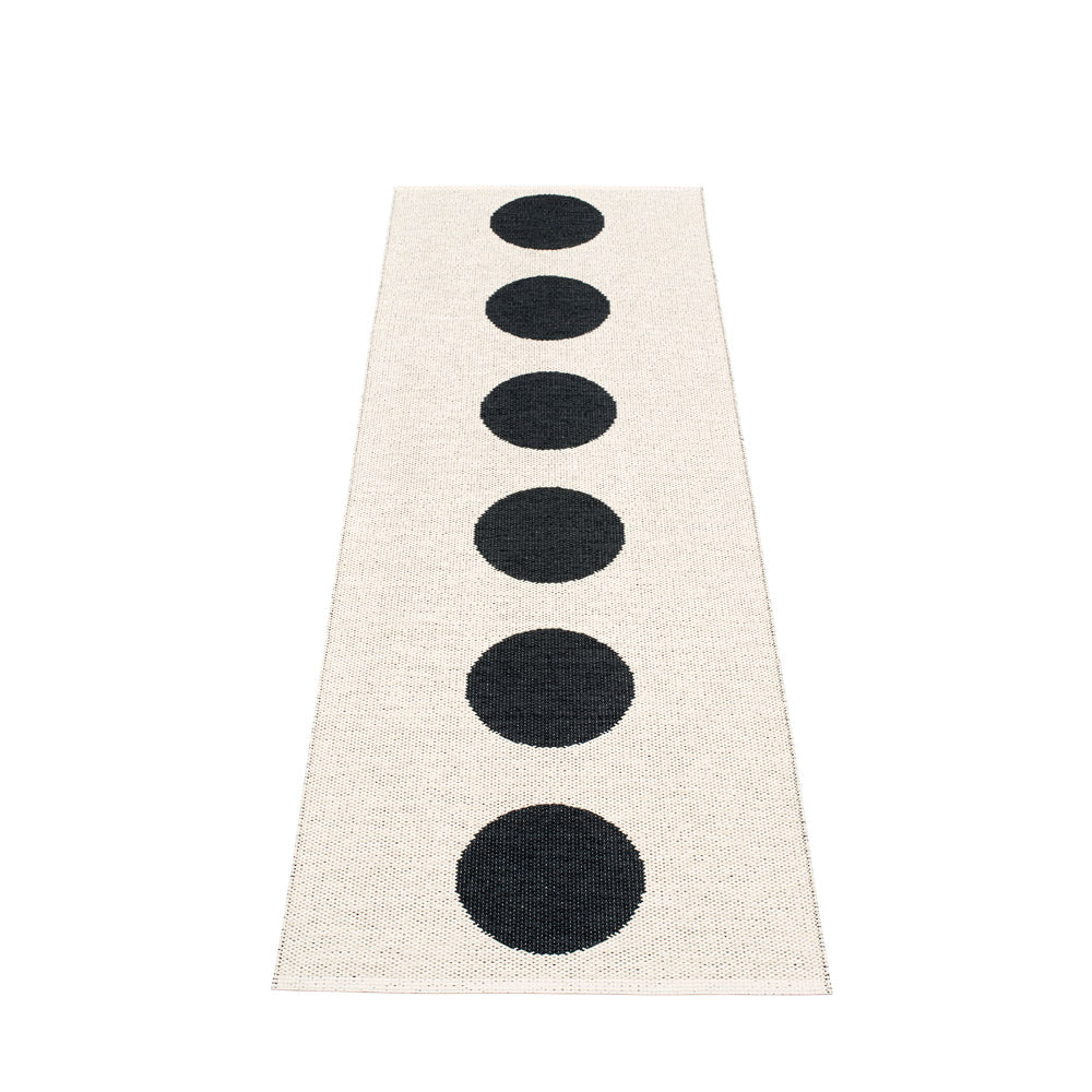 70x225cm / 2.25x7.5ft VERA RUG - BLACK/VANILLA