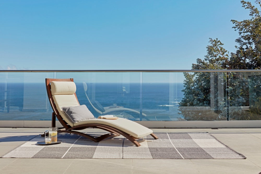 70x140cm / 2.25x4.5ft ED RUG - Charcoal / Warm Grey / Vanilla