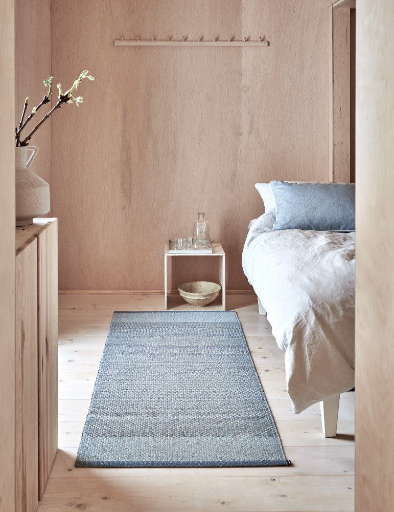 60x85 cm/2´x2¾´ EDIT DOVE BLUE / BLUE FOG / STONE METALLIC