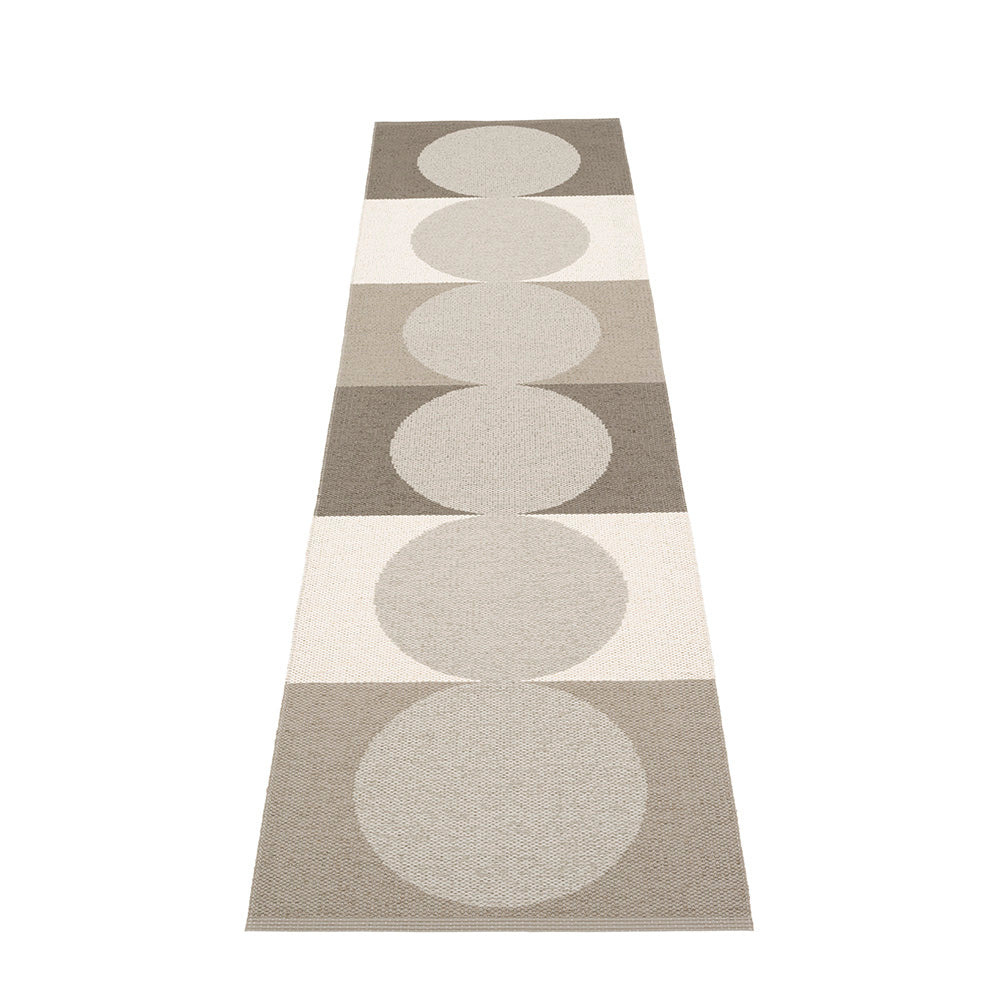 70x280m / 2.25x9ft Otto rug Clay
