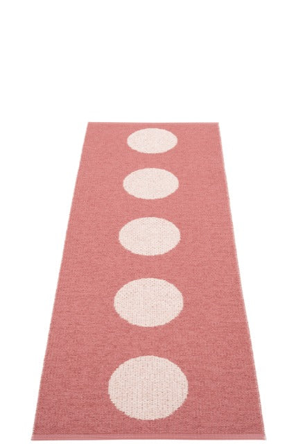 70x200cm  /  2.25x6.5ft VERA POP RUG BLUSH/PEARL PINK
