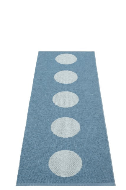 70x200cm  /  2.25x6.5ft VERA POP RUG BLUE BLUE FOG