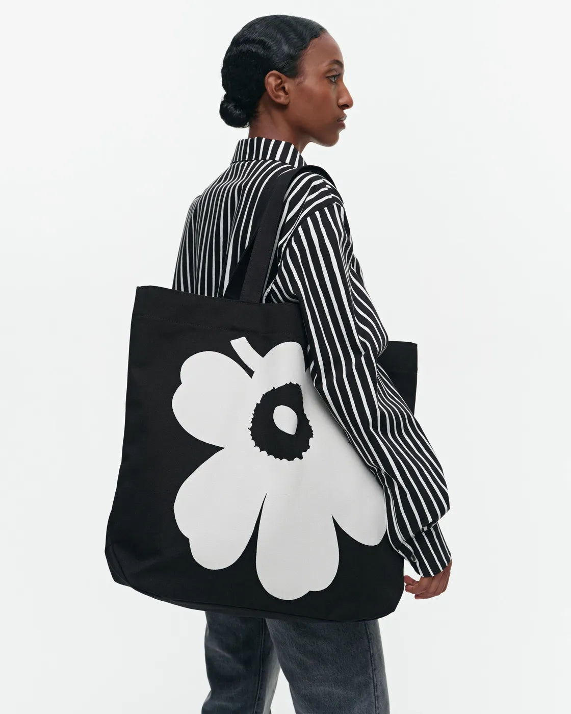 KIOSKI Torna Unikko bag black white