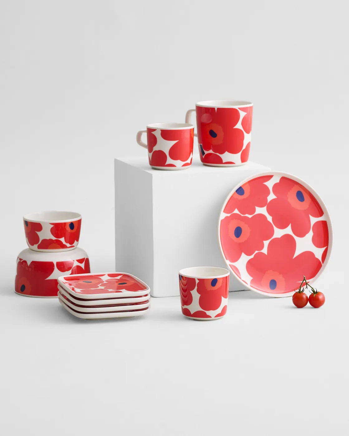 Oiva / Unikko bowl 5 dl white red blue
