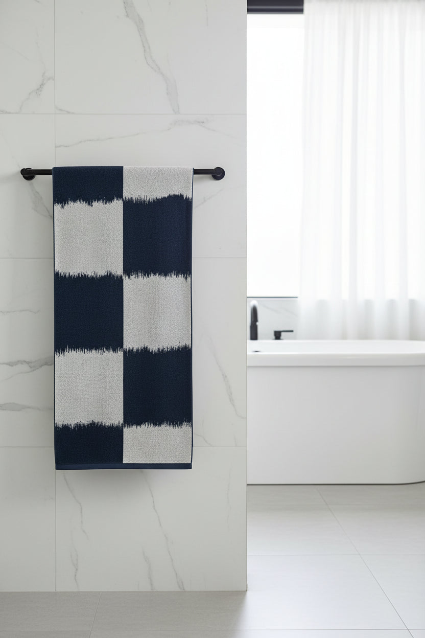 Ostjakki bath towel 70x150 cm dark blue / off white 070723 850
