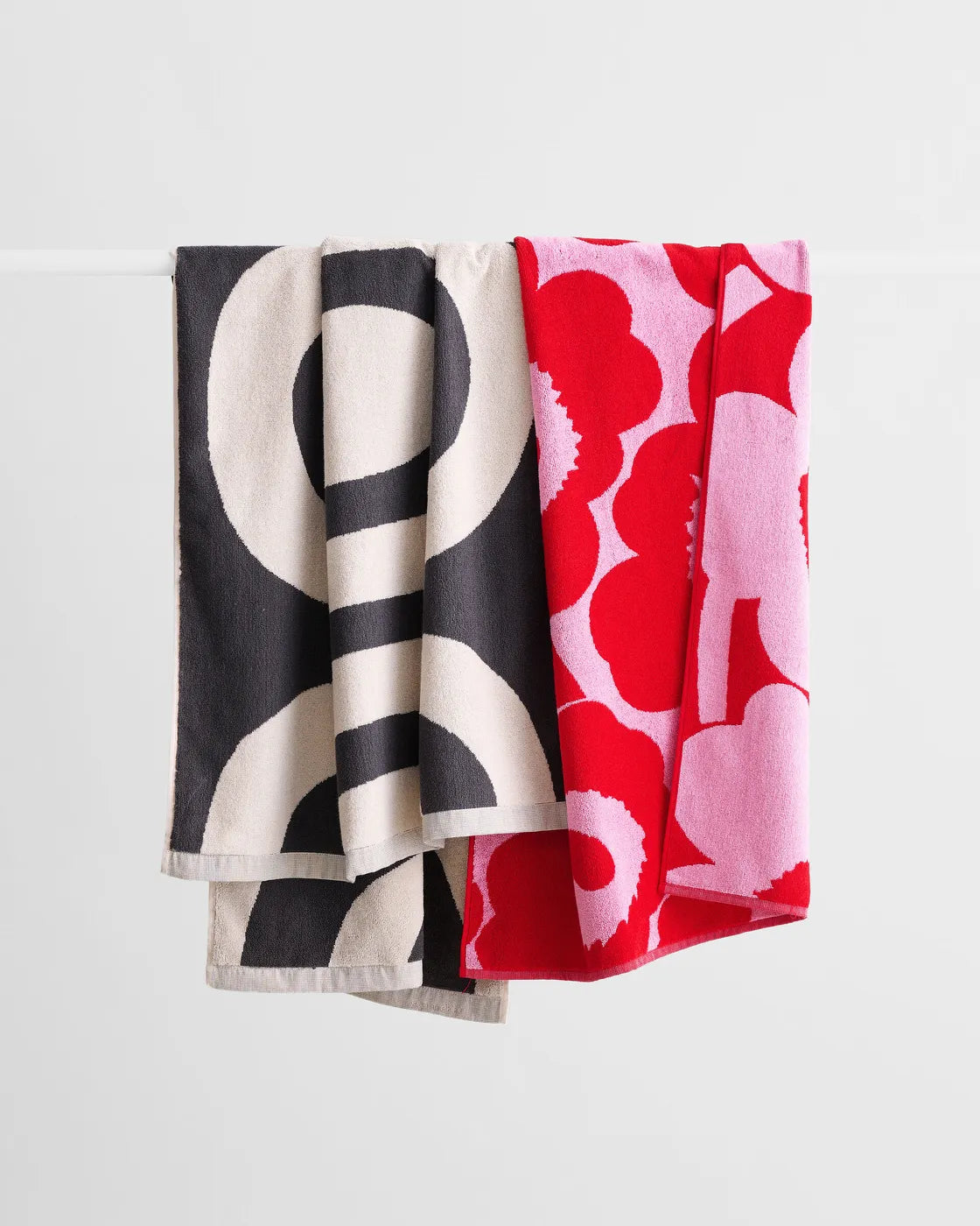 Unikko bath towel 70x150cm pink / red 071201 331