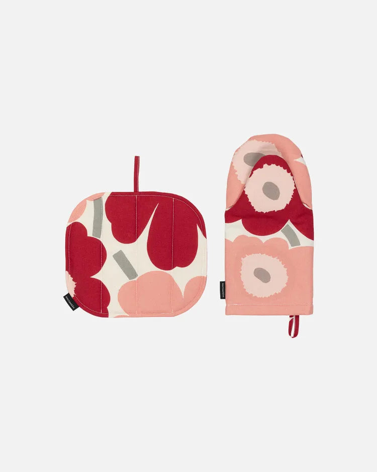 Pieni Unikko Uunikinnas Ja Pannulappu oven mit pot holder set cotton dark cherry rose