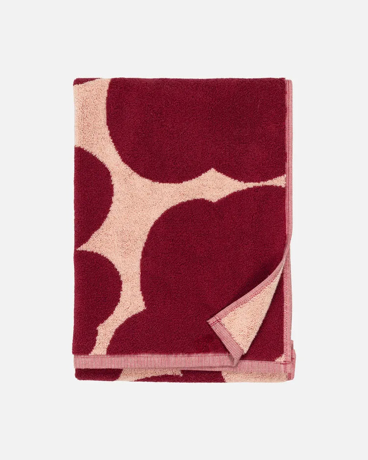 Unikko Hand Towel 50x70 Cm pink dark cherry
