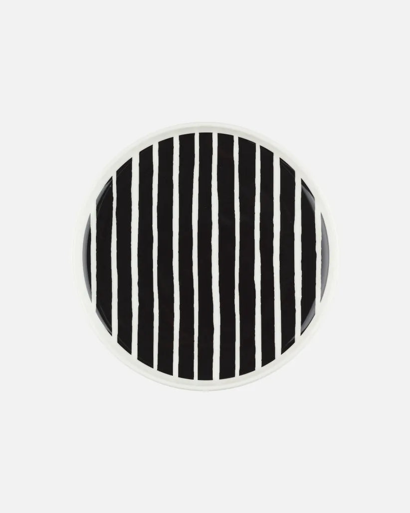 Oiva / Piccolo Lautanen 20 Cm plate white black