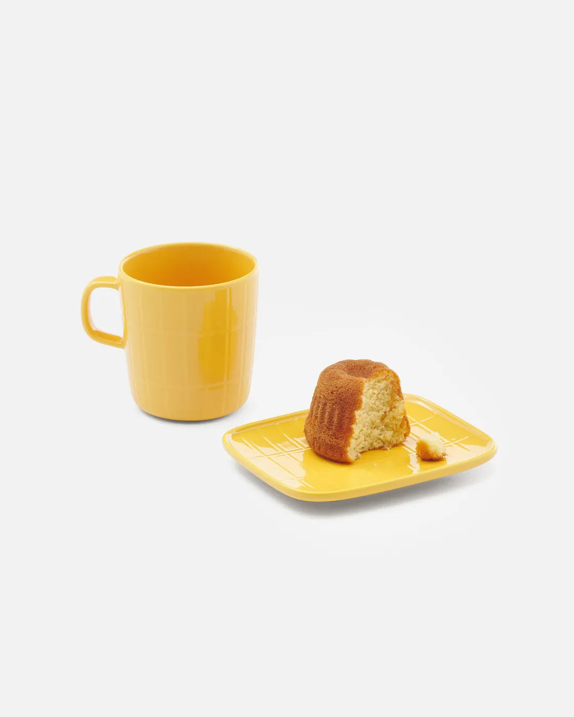 Oiva / Tiiliskivi Mug 4 dl saffron yellow