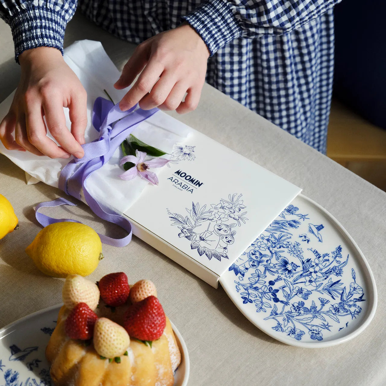 Moomin serving plate 6.7in Haru