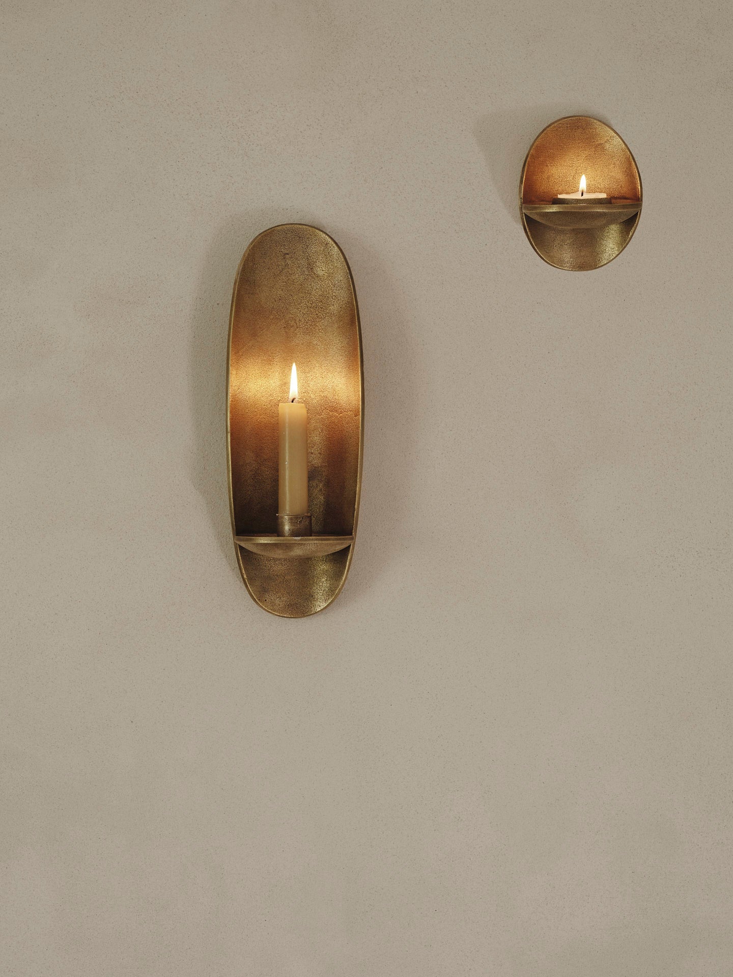 Agapé Wall Tealight Holder - Brass finish