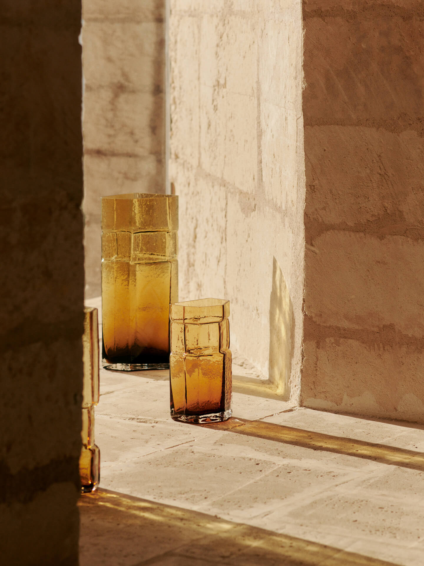Muro Vase - H23 - Recycled Amber