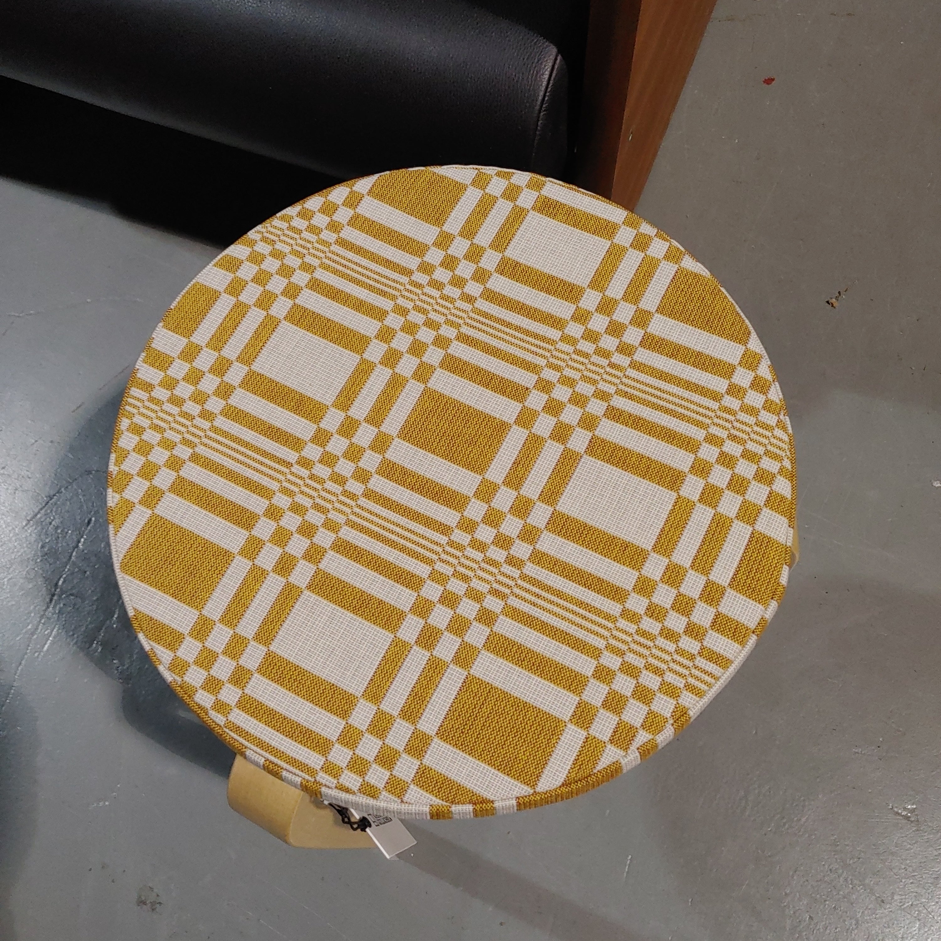 Discushion Seat cushion (Aalto stool) Doris Ochre