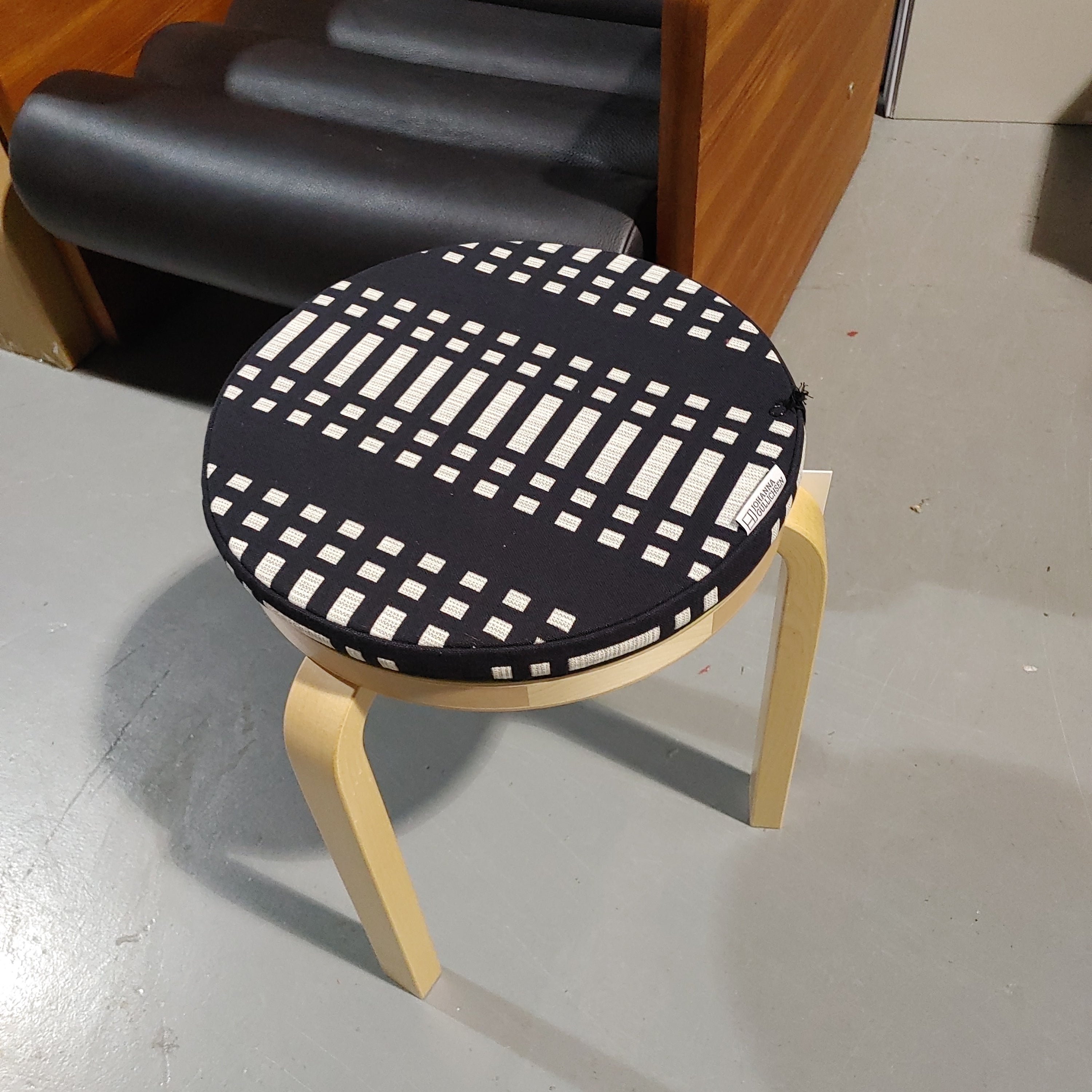 Discushion Seat cushion (Aalto stool) Nereus Black