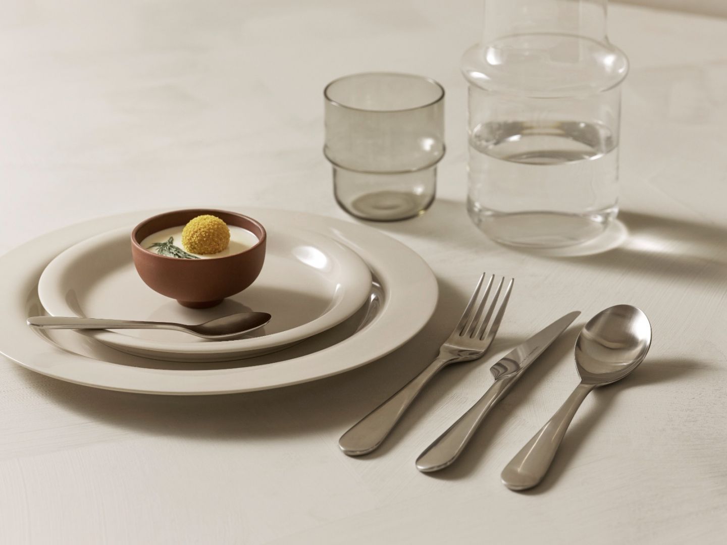 Stockholm Mono Cutlery Set (16 pc set)