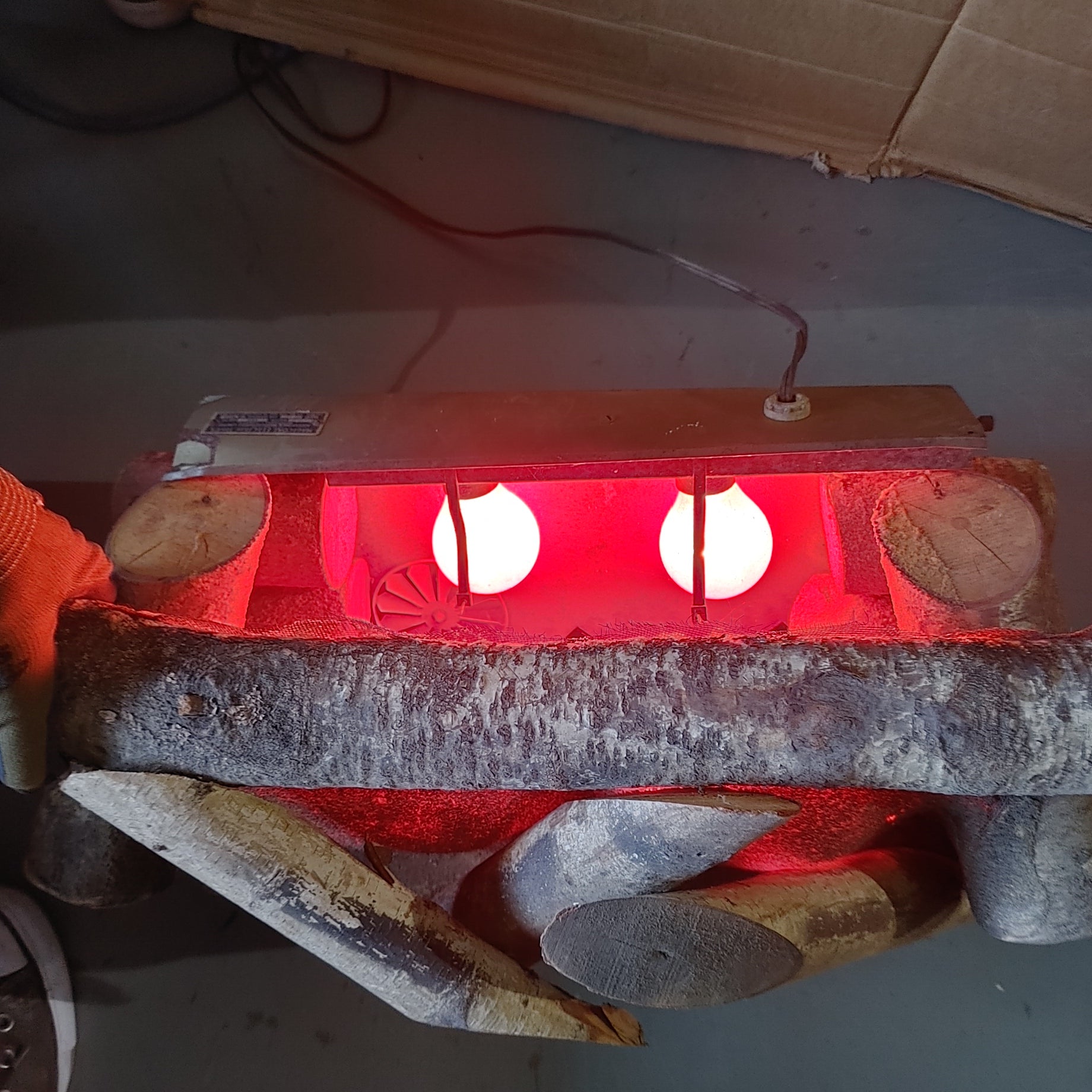 Electric firelog Red