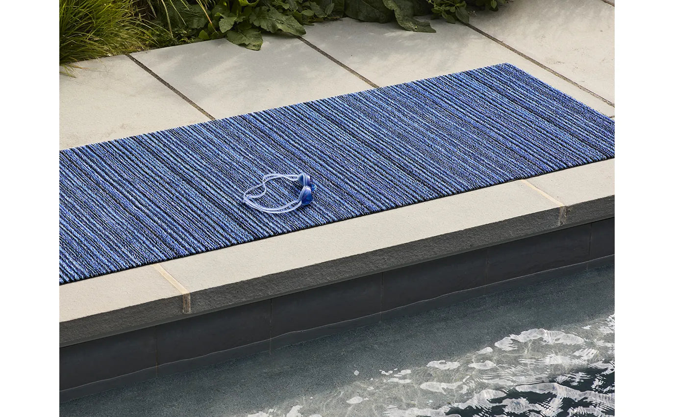 Shag Big Mat Skinny Stripe -Ocean 36"x60"