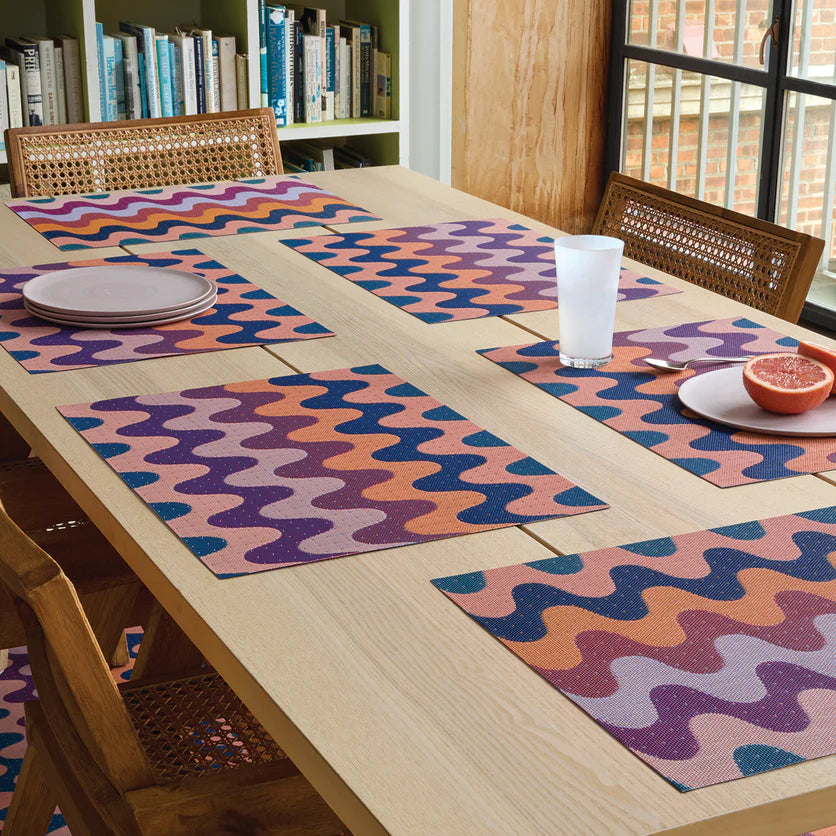 Chilewich Placemat Round 15" diam. Wiggle - Heatwave