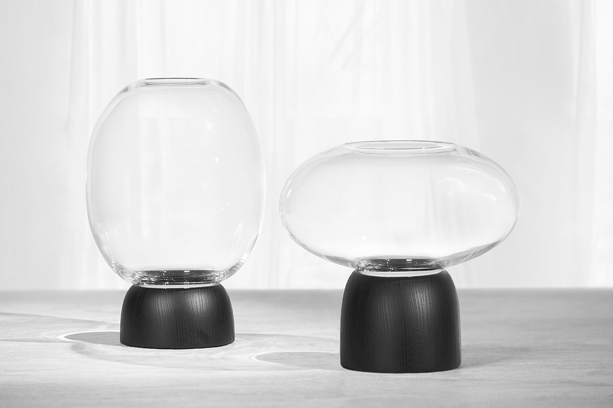 ChiCura Copenhagen Morchella Vase Black/Clear Glass, h. 27 cm Living / Containers & Vases Black / Clear