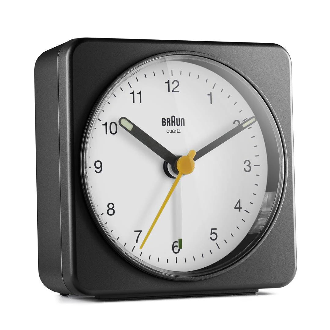 BC03BW Braun clock