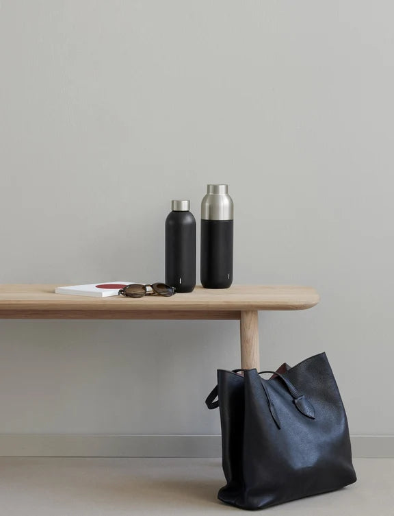 Keep Cool vacuum insulated bottle 0.6 l.- Black