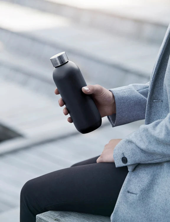 Keep Cool vacuum insulated bottle 0.6 l.- Black