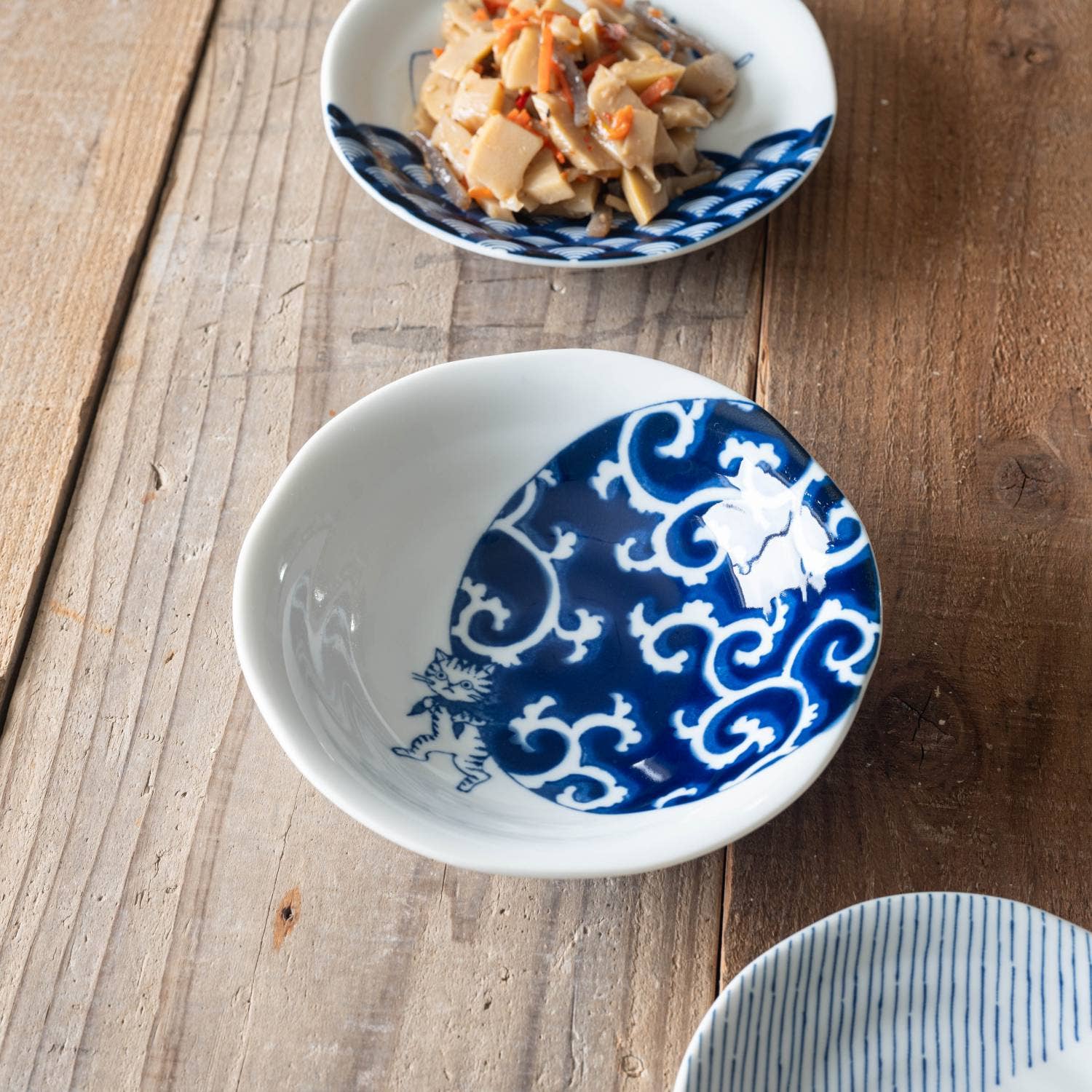 Cat Shichita Someneko 16.5cm Bowl - Karakusa