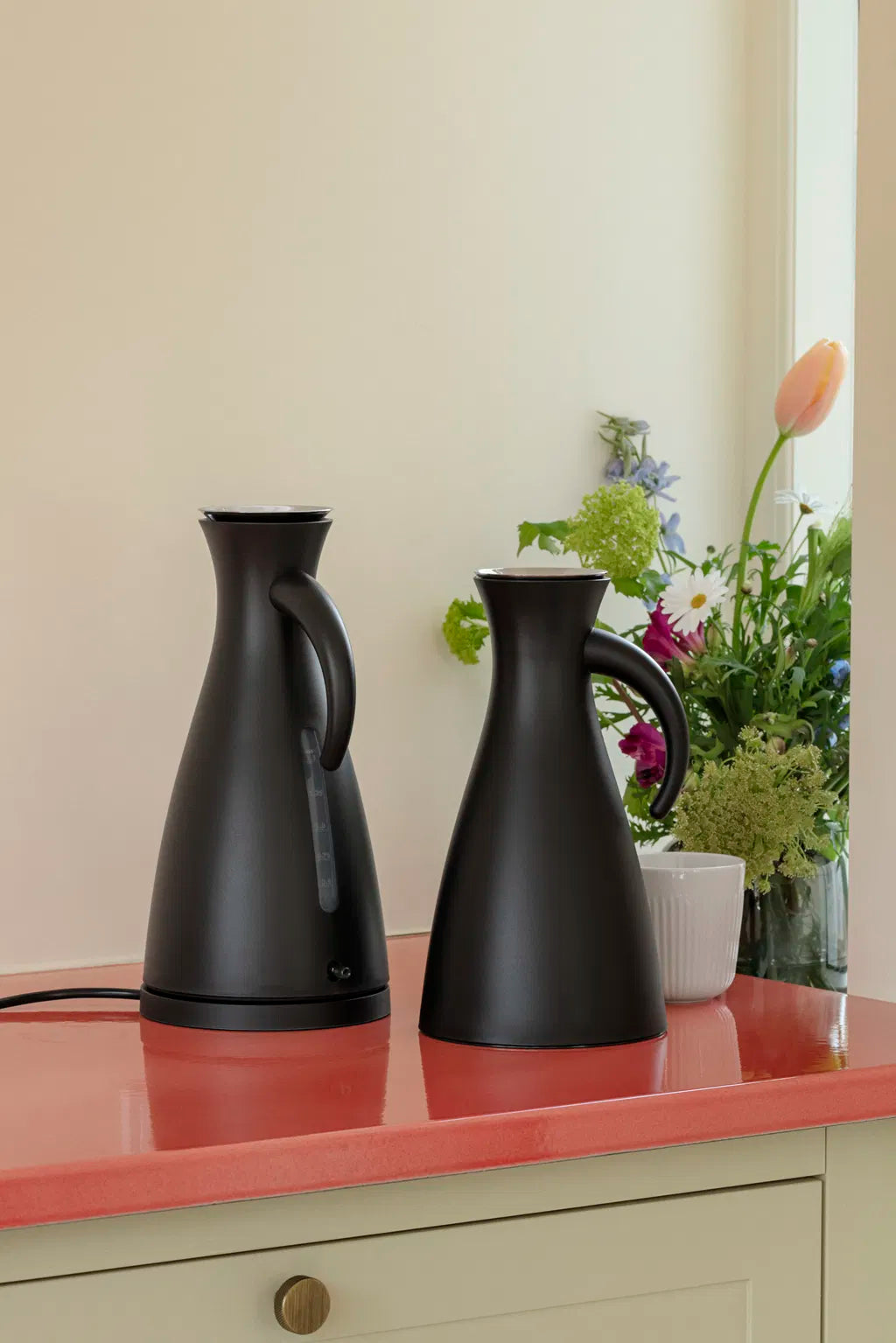 Vacuum jug 1l Matt black