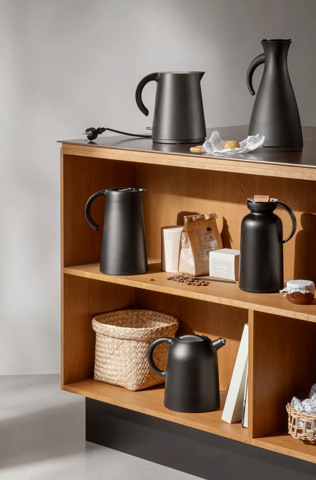 Vacuum jug 1l Matt black