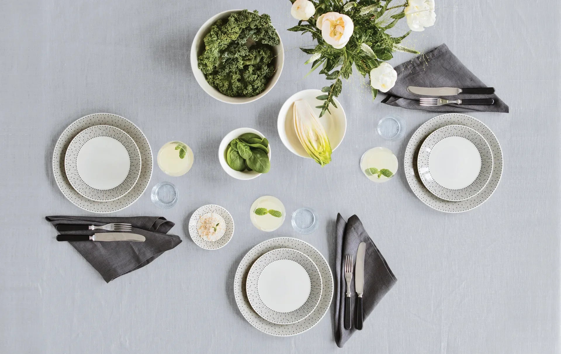 Mainio Sarastus plate Ø25 cm - Black-white