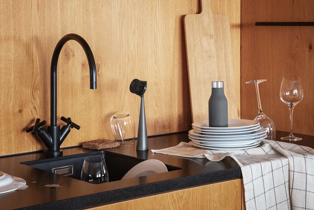 Squeeze soap dispenser Elephant grey