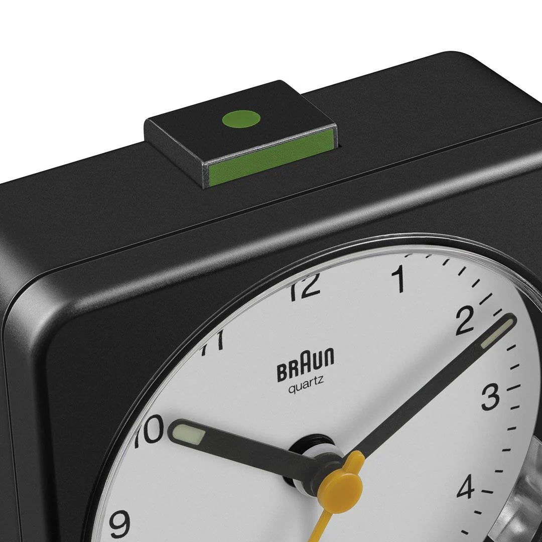 BC03BW Braun clock