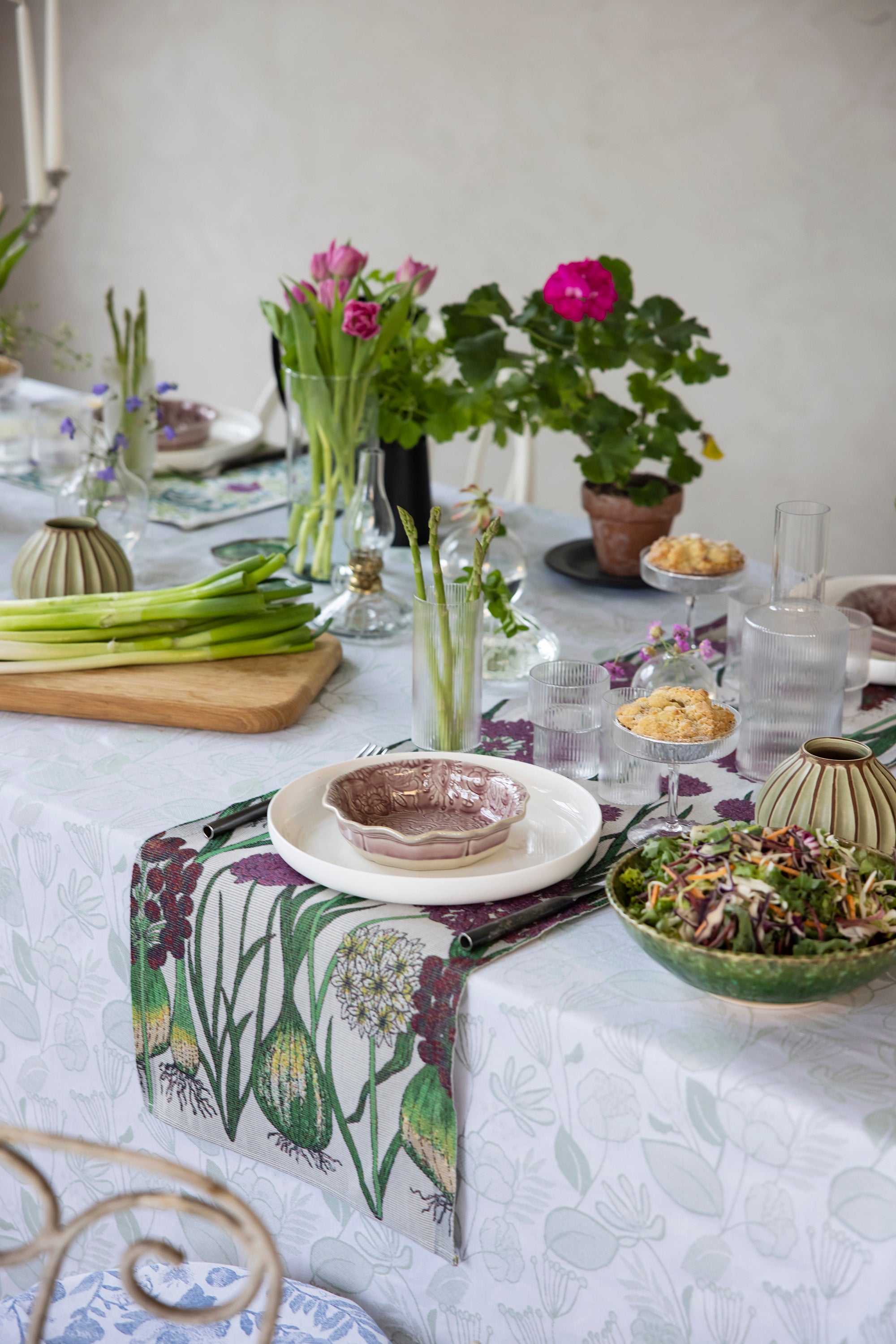 Table runner 35x120 cm  ALLIUM