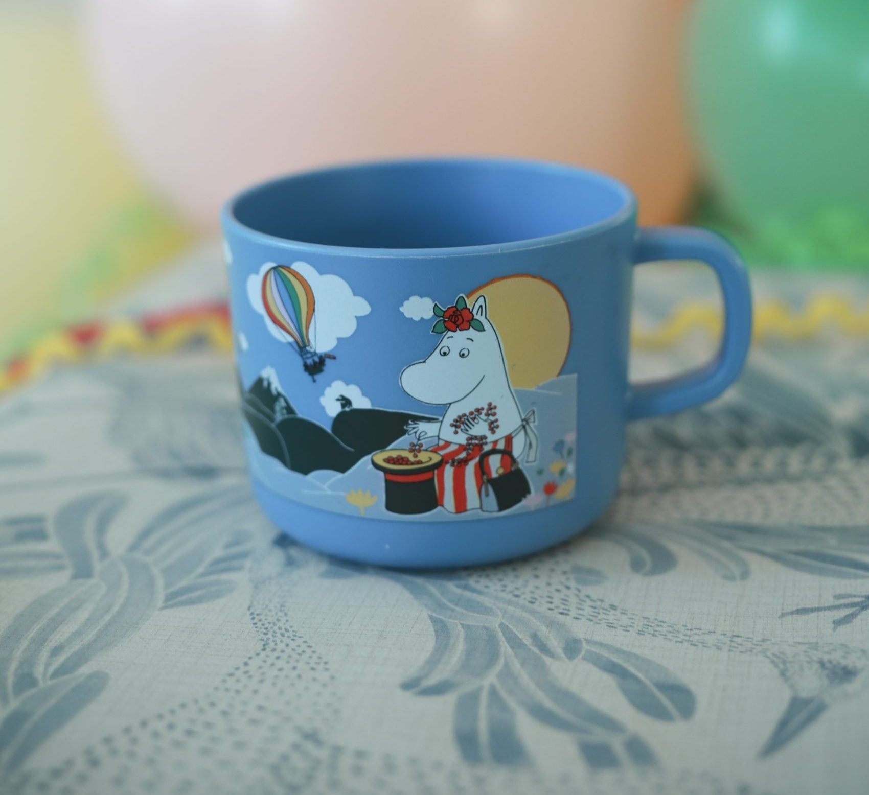 Moomin Festivities, Cup with handle, landscape