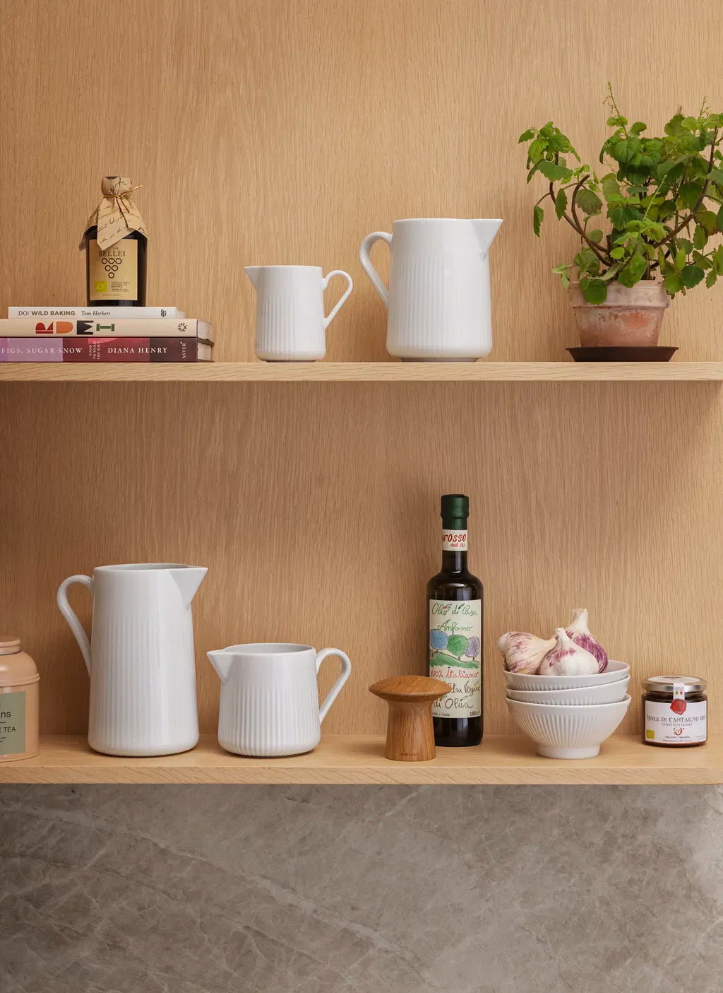 Legio Nova Jug 0.33 l with handle