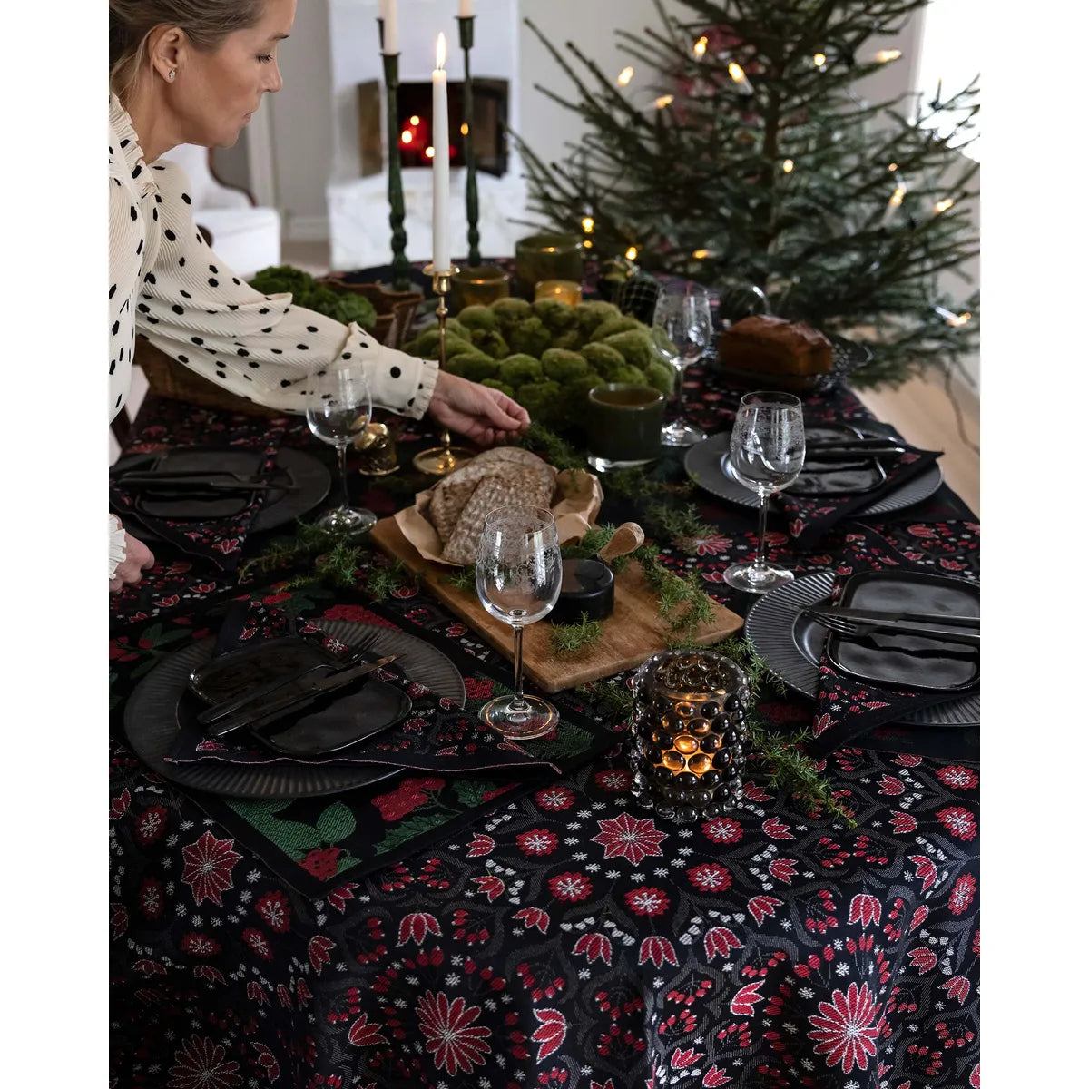 Tablecloth 145X210 cm BETTYS JUL