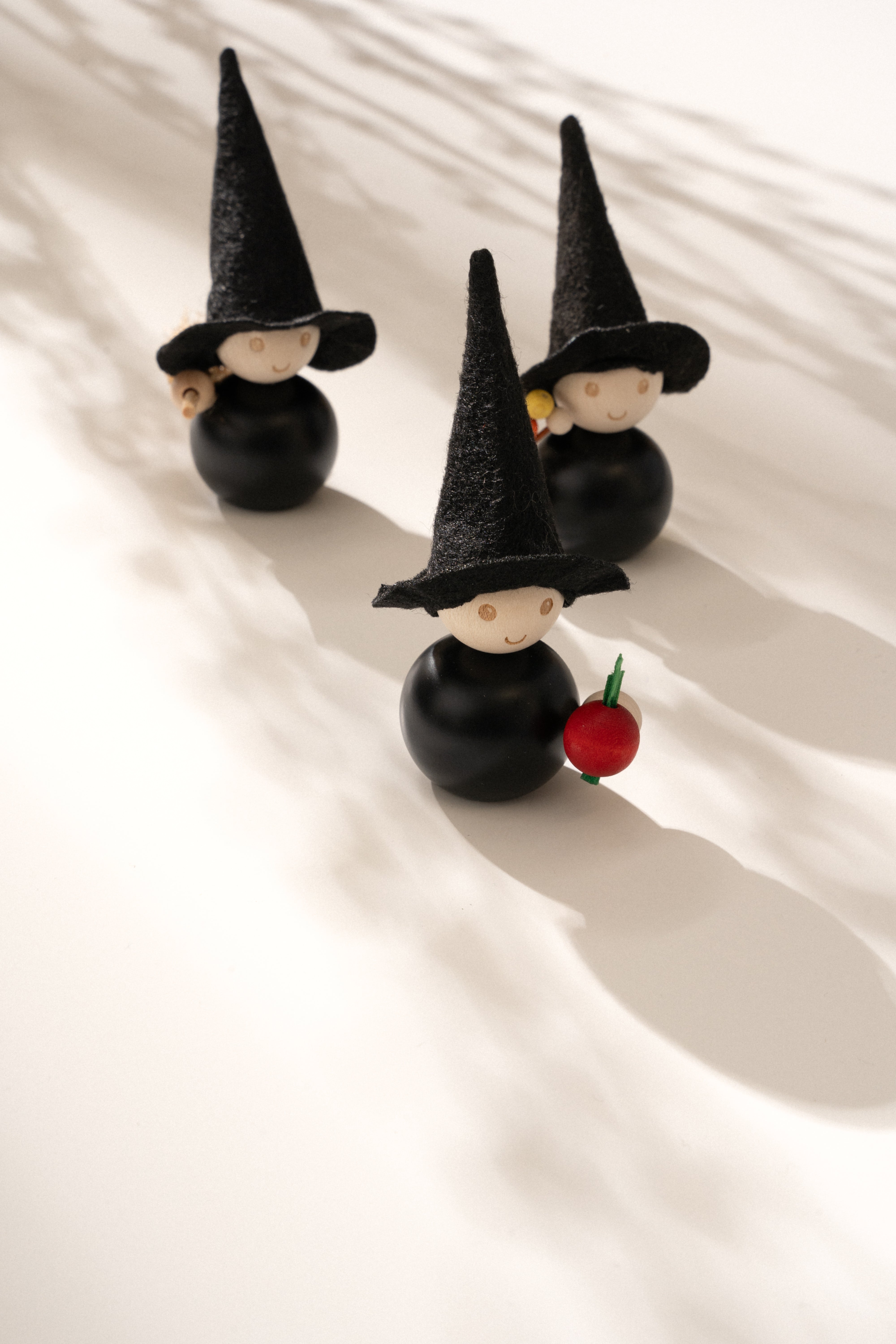 WITCH APPLE-DECORATION