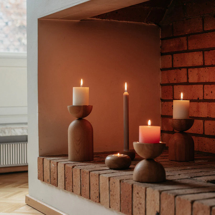Pikkunappi candleholder, oak
