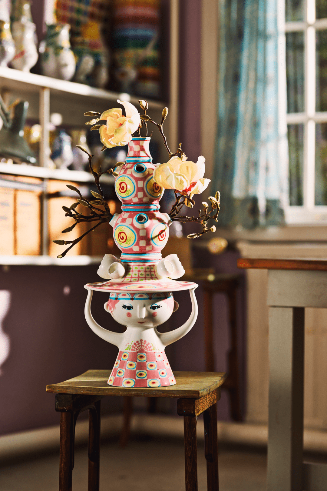 Lady with Hat Vase - H19.7" pink