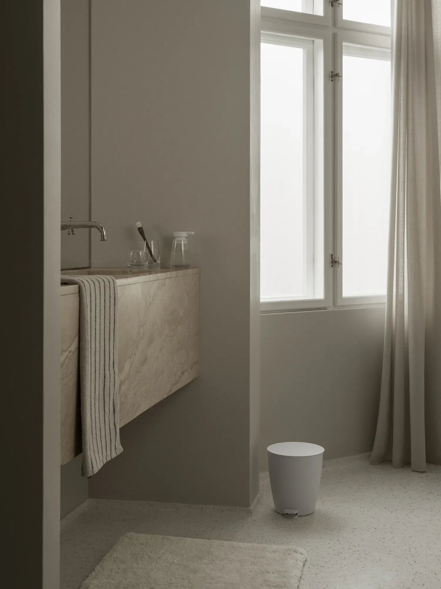 AVA Toothbrush Tumbler - Clear